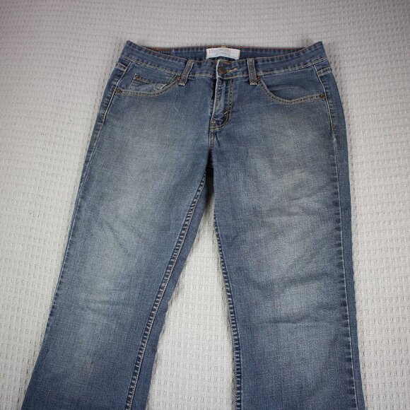 Levi's Stretch Lowrise Bootcut Size Junior 9 Medium - Picture 3 of 7